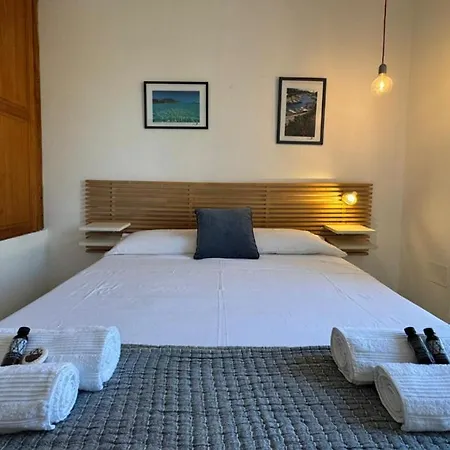 4 Minuti Dalla Della Pelosa, Confortevole Con A-c Apartment
